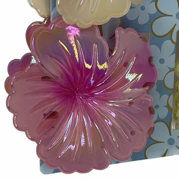 Piper K Iridescent Floral Hair Claws Clips Multicolor Set of 4 - Picture 2 of 9